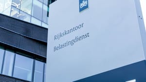 Een afbeelding van een bord van het rijkskantoor van de belastingdienst Een afbeelding van een bord van het rijkskantoor van de belastingdienst