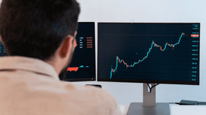man-handelt-in-crypto