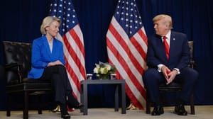 Ursula von der Leyen en Donald Trump, overleg tussen EU en VS Trump verliest juridische strijd, maar blijft EU bestoken met importheffingen