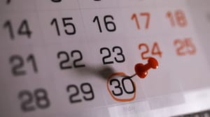 Een afbeelding van de laatste van de maand dat op een kalender omcirkelt is Een afbeelding van de laatste van de maand dat op een kalender omcirkelt is