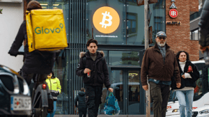 bitcoin-logo-straat Deze grote Bitcoin-fout maakt elke belegger – maar jij niet