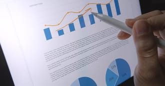 Close-up,Hand,Use,Pen,Write,Check,Growth,Data,Number,On