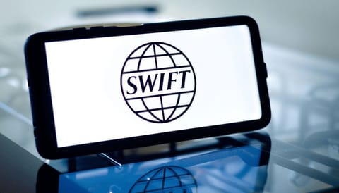 IBM verbindt banken met nieuw crypto-netwerk van SWIFT