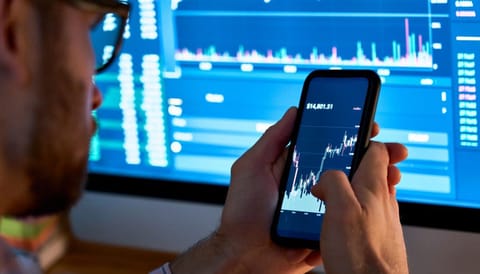 XRP schiet 9% omhoog na Fed-nieuws: analist mikt op $2
