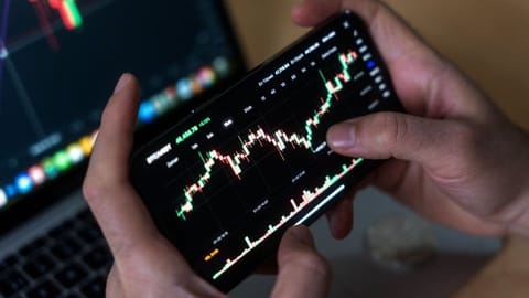 Bitcoin koers staat op knappen en Solana-munt stijgt bijna 15%