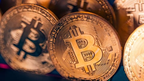 Crypto Rewind: Bitcoin stijgt, fondsen herstellen & crypto levert miljarden op