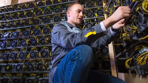 Deze bedrijven verkochten €1,5 miljard aan bitcoin maar situatie verbetert