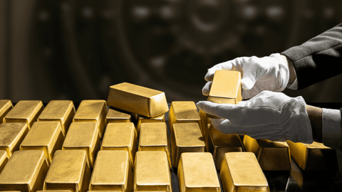 Goud schiet naar hoogste prijs sinds mei: 'beleggers zetten massaal in'
