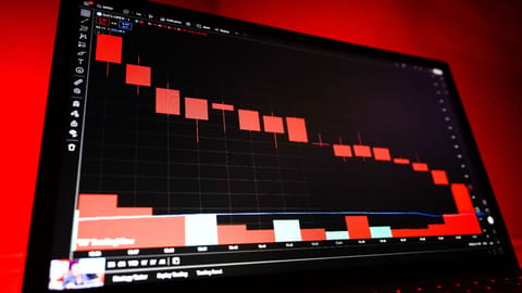 Crypto Radar: Bitcoin zakt flink vlak voor cruciale cryptostemming