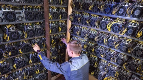 Meer Bitcoin, minder winst: MARA rapporteert groot kwartaalverlies