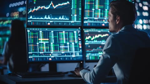 Crypto Radar: Bitcoin doet stapje terug, 2 altcoins crashen 90%