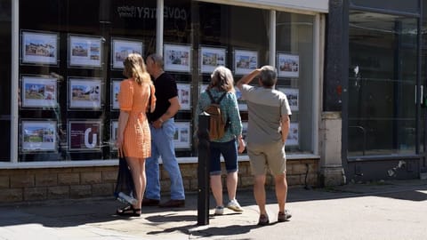 Recordaantal huizen te koop zorgt voor opvallende omslag op woningmarkt