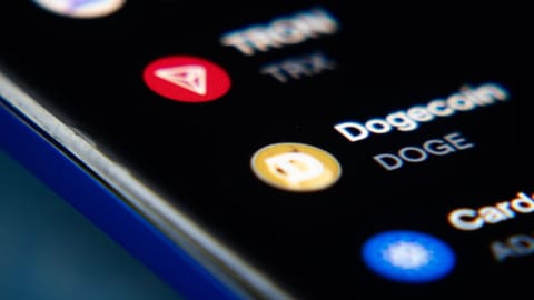 Dogecoin zakt naar laagste punt in drie jaar: 'munt is oververkocht'