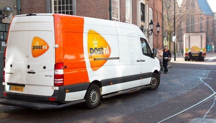 doe_mee_en_kom_op_de_allereerste_whitelist_voor_de_crypto_postzegel_NFT