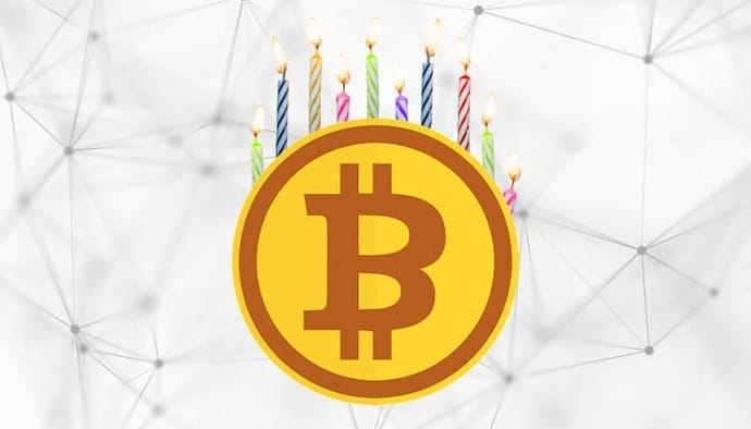10-jarig_bitcoin_BTC_komt_gedurende_tiende_levensjaar_niet_onder_6000_dollar