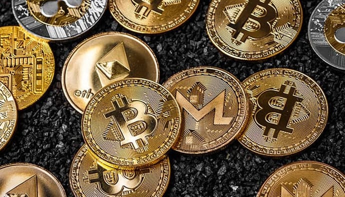 chinese_Crypto-ranglijst_voor_februari_eos_nog_steeds_bovenaan_tron_komt_hoog_binnen