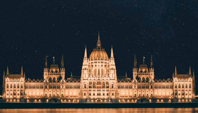 Bitcoin (BTC) bedenker Satoshi Nakamoto krijgt eigen standbeeld in deze Europese stad