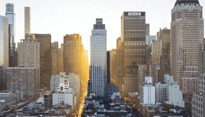 Bitcoin (BTC) beurs Coinbase neemt voormalig Goldman Sachs directeur aan, een grote stap voor crypto