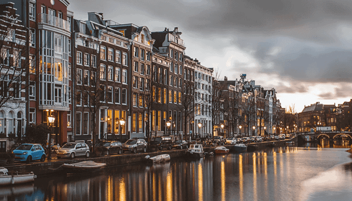 Bitcoin (BTC) exchange Binance krijgt waarschuwing van De Nederlandsche Bank Registratie ontbreekt