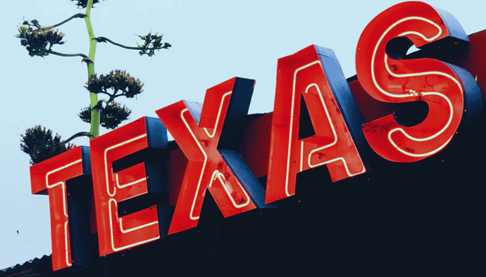 Gouverneur van Texas keurt nieuwe crypto wet goed, Texas moet inzetten op blockchain