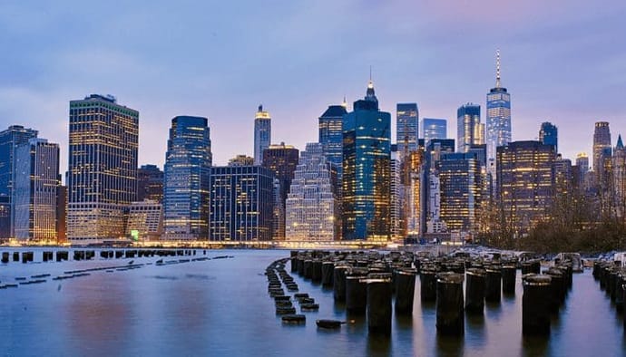 Hester "Crypto Mom" Peirce van de SEC haalt fel uit naar miljoenenboete Poloniex