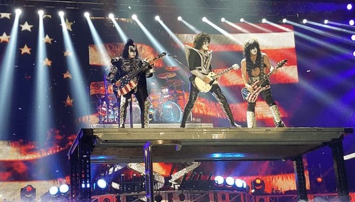 KISS bassist Gene Simmons koopt Ripple (XRP), Dogecoin (DOGE) en meer crypto