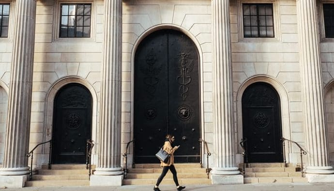 Koop alleen crypto als je bereid bent al je geld te verliezen, zegt president Bank of England