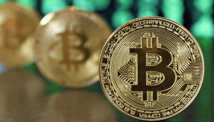 MicroStrategy aandelen gedegradeerd nadat het aankondigt meer in bitcoin (BTC) te investeren