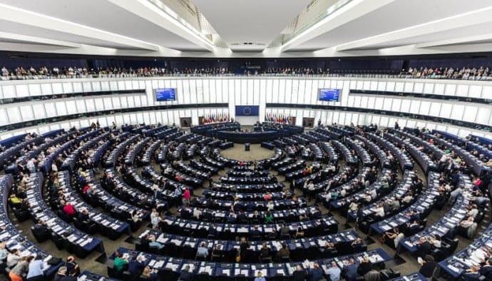El Parlamento Europeo no prohibirá las crypto wallets "propias"