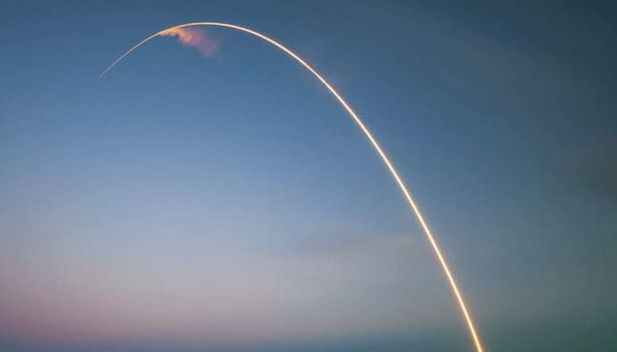 Ripple (XRP) prijs zet bizarre stijging neer en komt boven $1 uit, was dit de reden