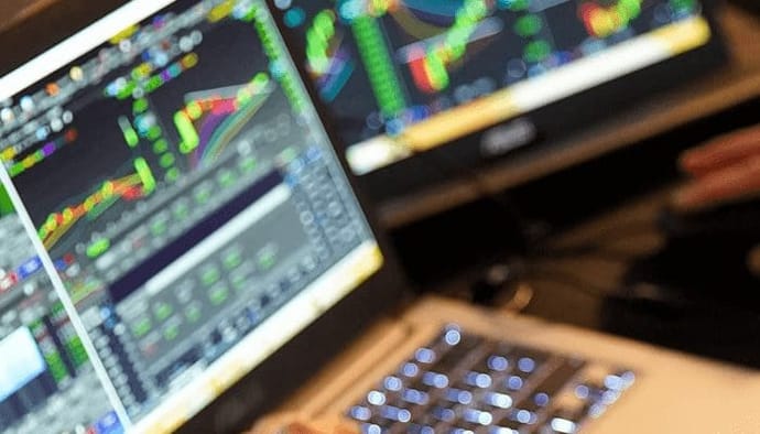 Vormt bitcoin (BTC) koers vanavond hoogste weekly close ooit PlanB klaar voor wat komen gaat