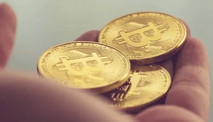 de_geschiedenis_van_bitcoin_herhaalt_zich_dit_gebeurde_er_de_vorige_keer