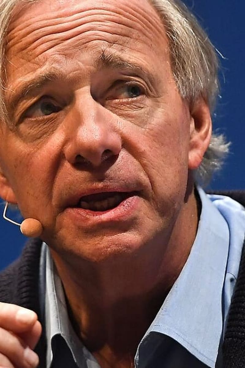 Image for the article: Miljardair Ray Dalio waarschuwt voor crisis: 'Koop Bitcoin'