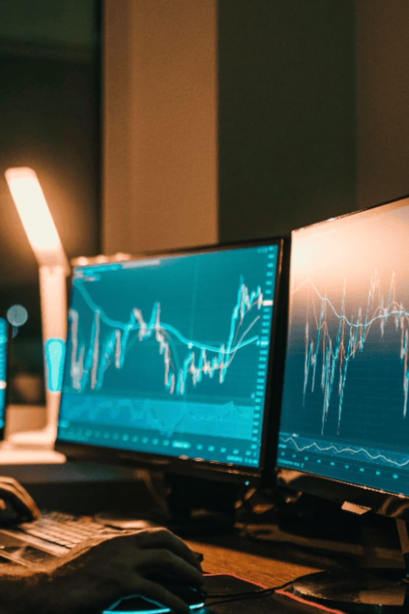 Image for the article: Groot geld beweegt: Ethereum op hielen van Bitcoin, Solana haalt XRP in