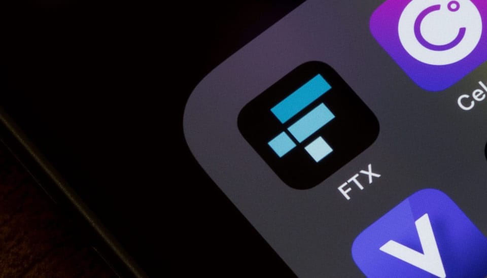 Crypto Ontbijt: Bitcoin zakt voor banendata, FTX-token explodeert op geruchten