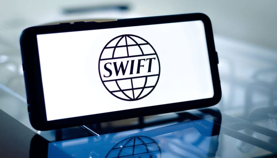 SWIFT schudt bankwereld op: Succes met Chainlink en Ethereum