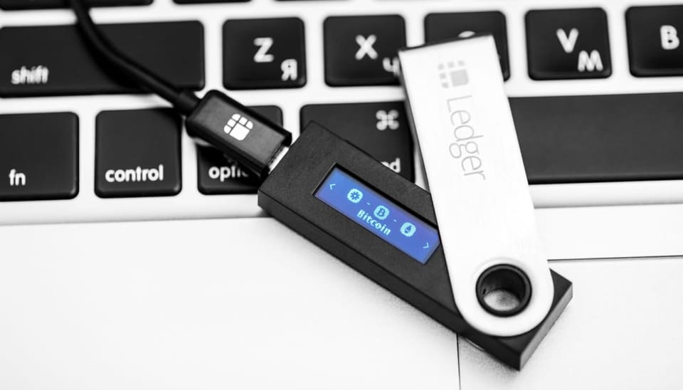 bitcoin-BTC-ledger-rollman-halving-mining