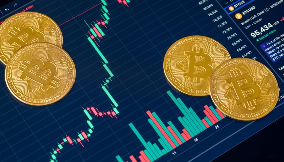 foto van bitcoins op een koersgrafiek