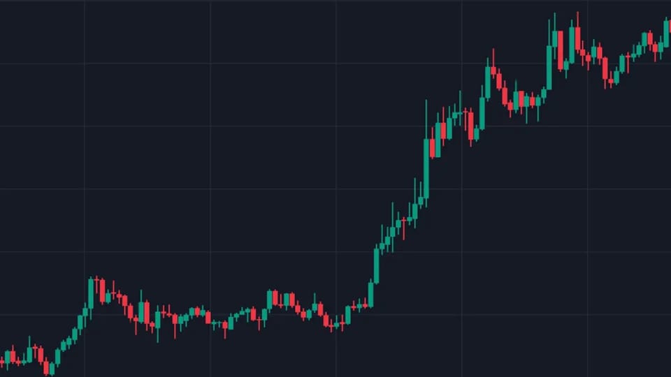 Explosion du cours de 300 % en 30 jours : une cryptomonnaie « invisible » séduit les investisseurs