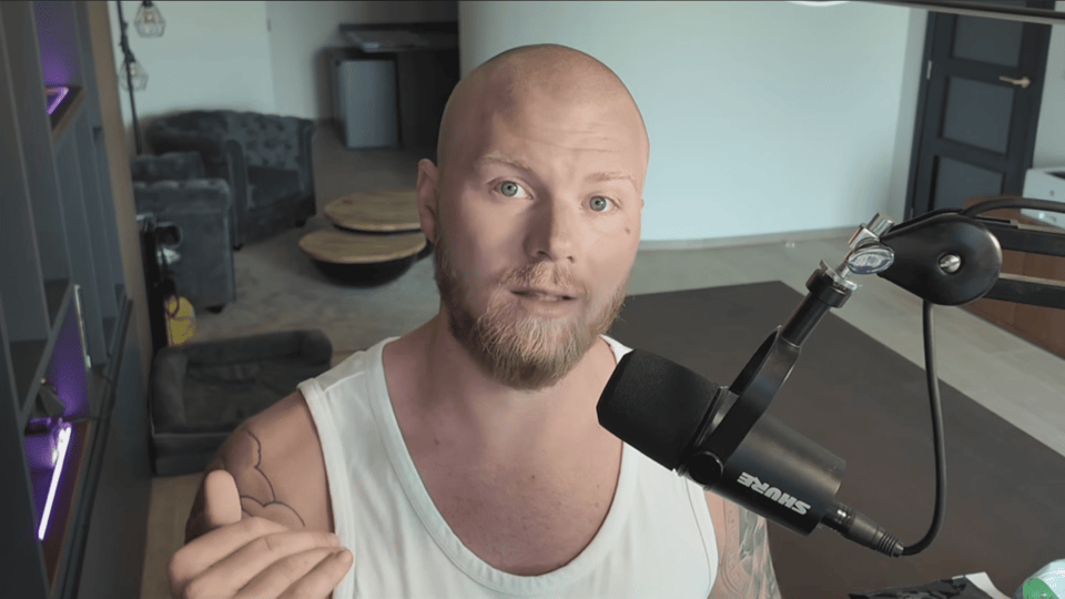 Scherm­afbeelding Corne Marchand YouTube