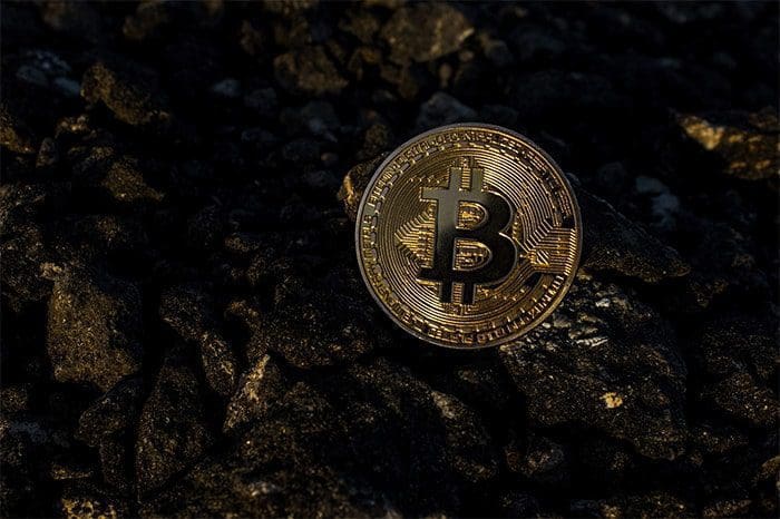 bitcoin_marktwaarde_bereikt_jaarlijks_dieptepunt_van_81_27_miljard_dollar