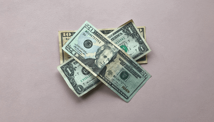 Cardano (ADA) oprichter haalt hard uit naar centrale bankier na tweet