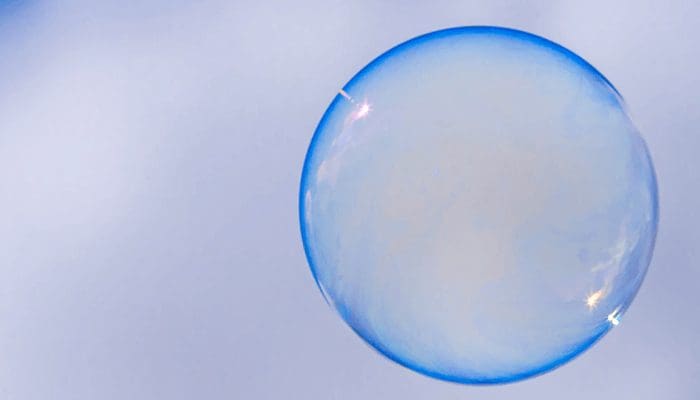 JPMorgan analisten waarschuwen voor zeepbel in crypto, vooral omtrent altcoins en NFT's