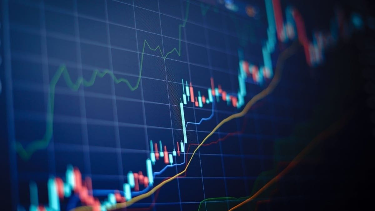 Bitcoin koers valt, maar XRP ontploft 30% en verovert plek in top 3