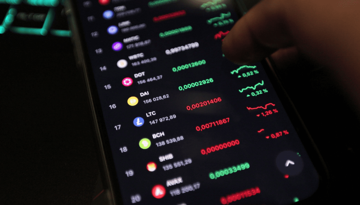 Nieuwe altcoinstorm op komst? $3,3 miljard aan tokens komen vrij in juni Altseason van start? Bitcoin-dominantie valt onder 50% na Trump-nieuws