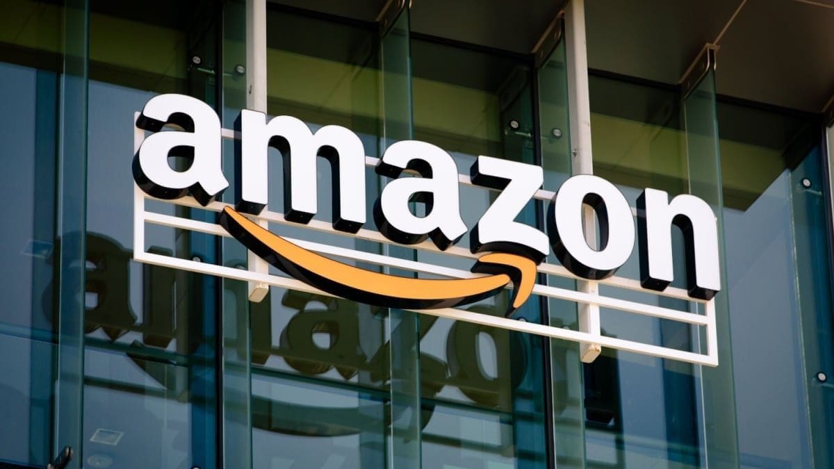 Grote Amazon-storing legt kwetsbaarheid van cryptowereld pijnlijk bloot Amazon aangedrongen om bitcoin te kopen door aandeelhouders
