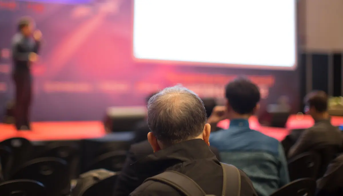 Publiek Onderzoek: Waarom jouw neef wel in crypto zit en je opa niet