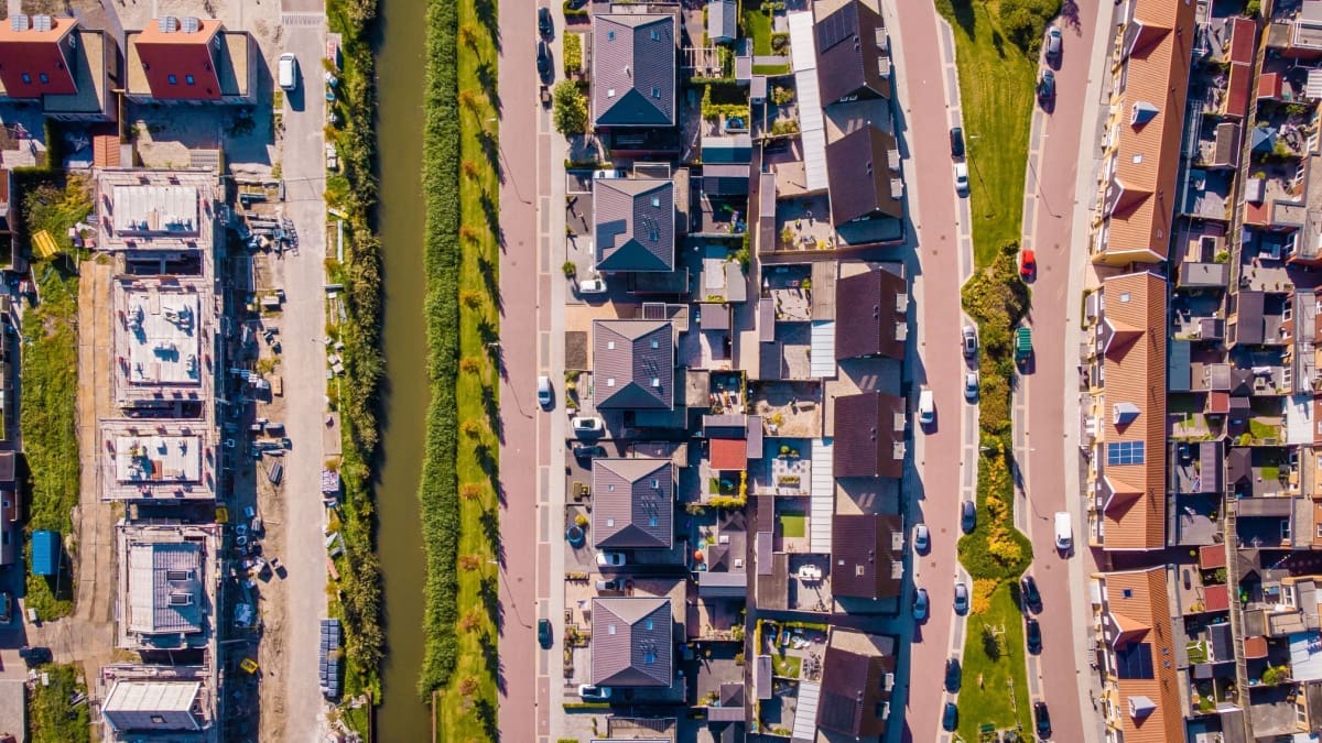 Zoveel moet je verdienen voor een gemiddelde huurwoning per stad