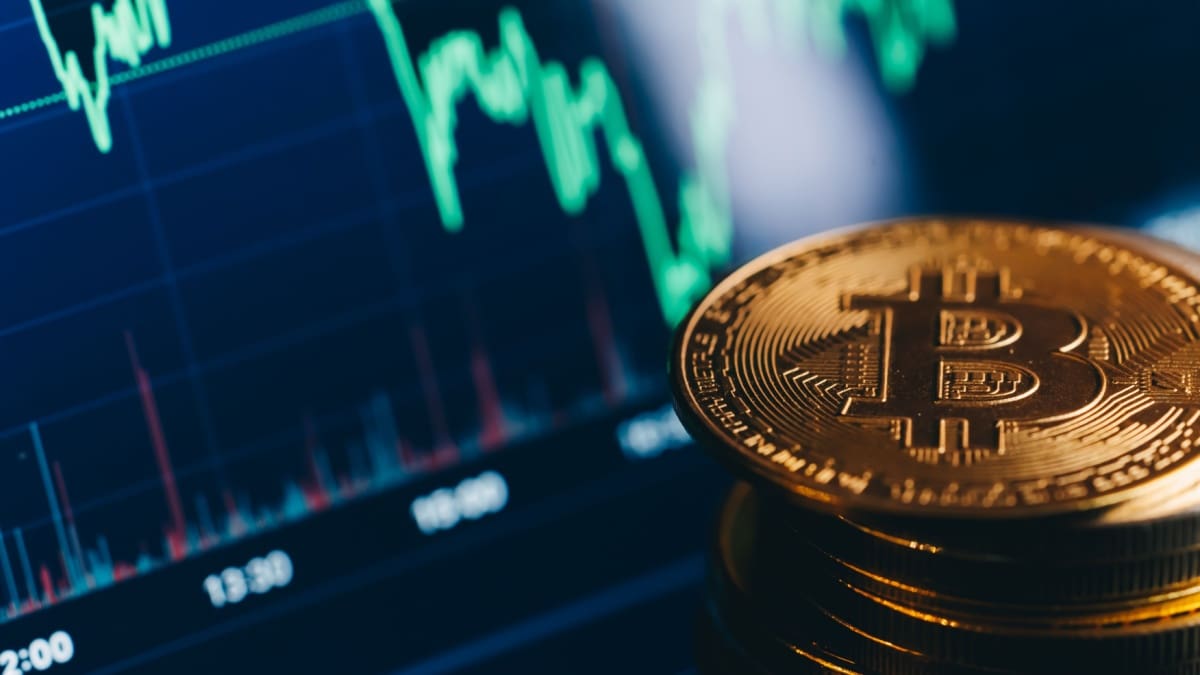 Bitcoin verslaat aandelenmarkten tijdens aanhoudende onrust in Iran