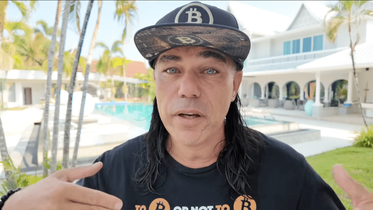 Didi Taihuttu spreekt over pensioen, salaris en bitcoin